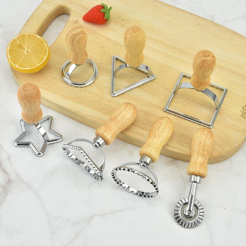 1pc Cookie Cutter, Zine-alloy Biscuit Mold With Wooden Handle, Stamp Maker Cutter With Roller Wheel Set, Kitchen Gadgets, Baking Tools