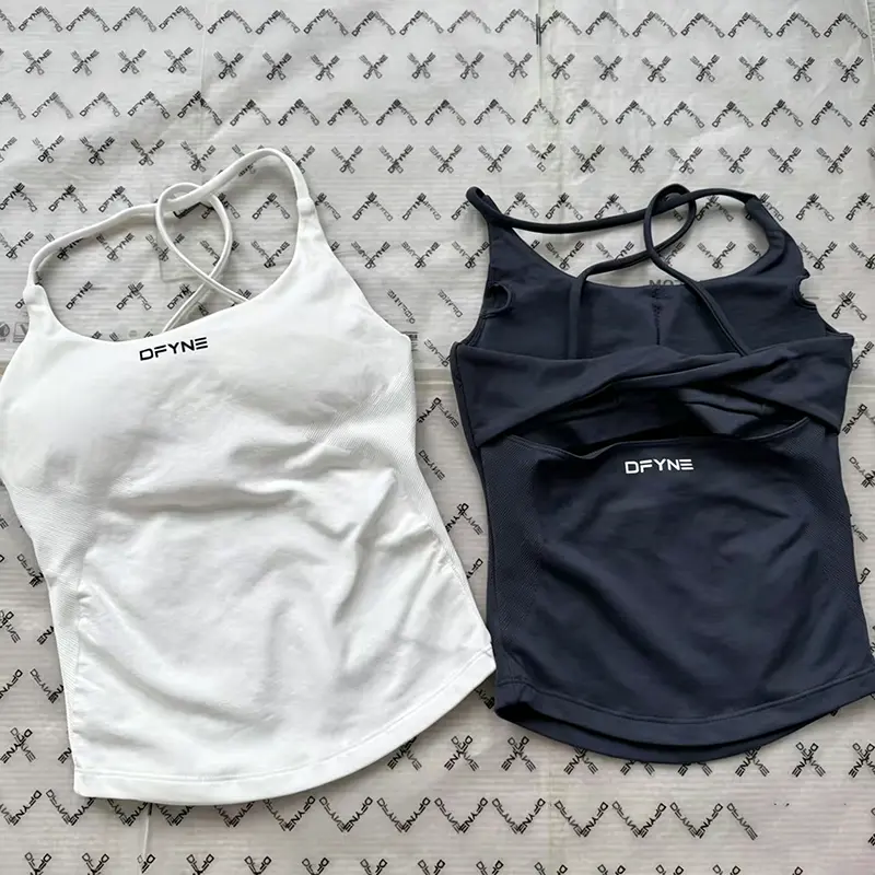 DFYNE Women's Wireless Athletic Tank Top - Premium Matte Square Neck, Twist Back, Seamless Fitted Crop, Anti-Chafing Side-Breast Smoothing, Upper Frame Broadening, 4-Way Heavy Stretch, Architectural Rear Twist, Cold Wash Yoga Cami, Sporty Chic Gym Wear