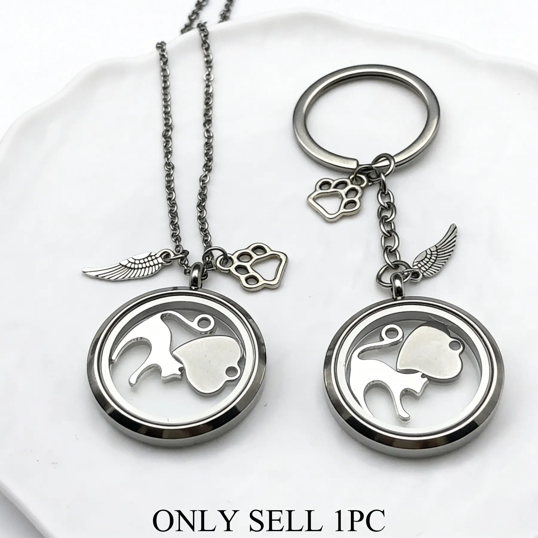 1Piece Pet Ashes Necklace Dog Hair Keepsake Fur Locket Keychain Cat Dog Remembrance Mourning Unisex Jewelry with Paw Heart Wing Pet Memorial Urn Necklace for Cats Dogs Women Men Loss Pet Sympathy Gift