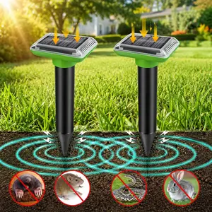 Solar-powered waterproof ultrasonic rodent repellent device for outdoor use, suitable for mice, squirrels, skunks, and animals in lawns, gardens, and courtyards, Mice Repellent Deterrent, Electronic Pest Repellent, Outdoor Pest Control