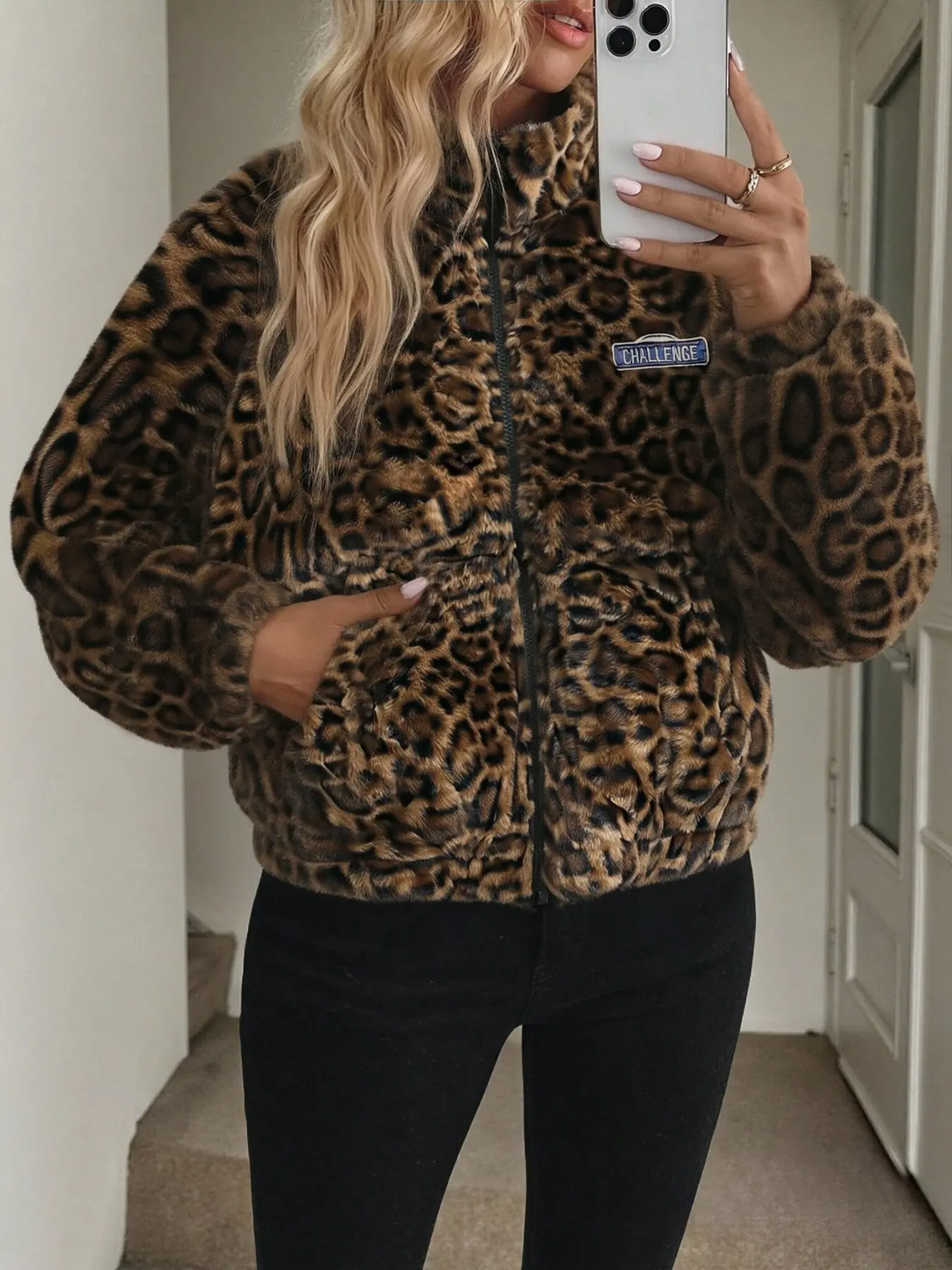 Women's Leopard Print Fuzzy Fleece Zip Up Crop Jacket, Casual, Stand Collar Oversized Retro Streetwear Coat, Ultra Soft Plush Faux Fur Fabric, Full Front Zipper Closure, Drop Shoulder Loose Silhouette, Elastic Hem Cropped Length, Classic Vintage