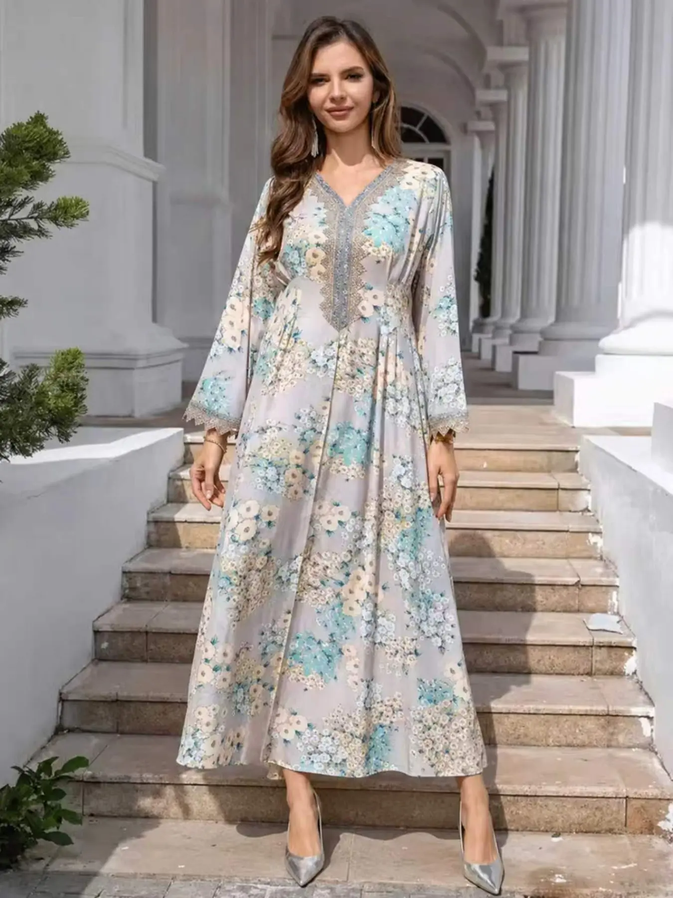 Middle Eastern Floral Long Robe Dress for Women, Luxury Rhinestone V-Neck Lace Trim Maxi Muslim Vacation Abaya, Modest Dresses, Modesty Wear, Muslim Outfits