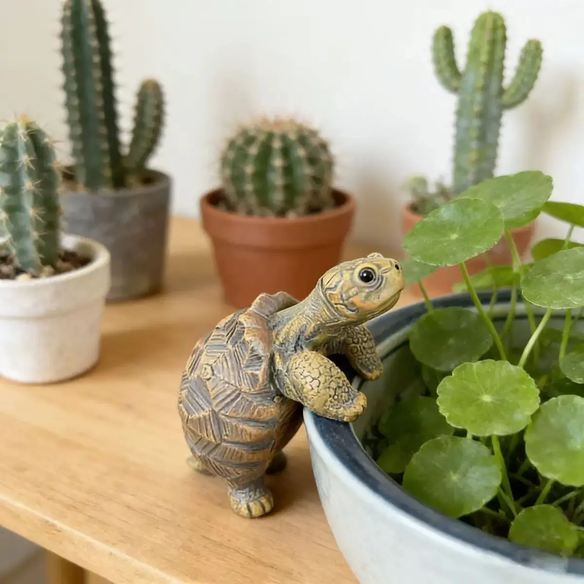 Handmade Resin Turtle Ornament, Fish Tank Hanging Decor, Aquarium Decor, Unique Garden & Home Art, Realistic Turtle Design, Indoor Decoration, Best Gift, Aquarium Decorations