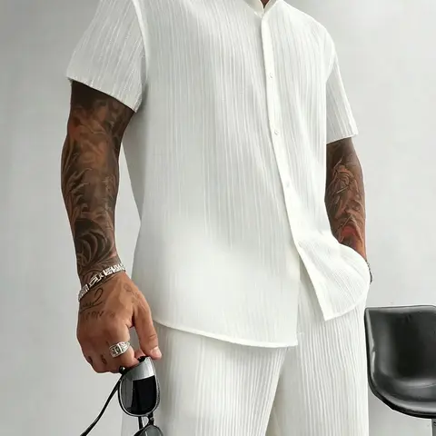 Men's Plus Size Street Style 2-Piece Short Solid Color Short Sleeve Shirt and Pants Set Outfit, Casual Loose Fit for Daily Wear and Street Fashion