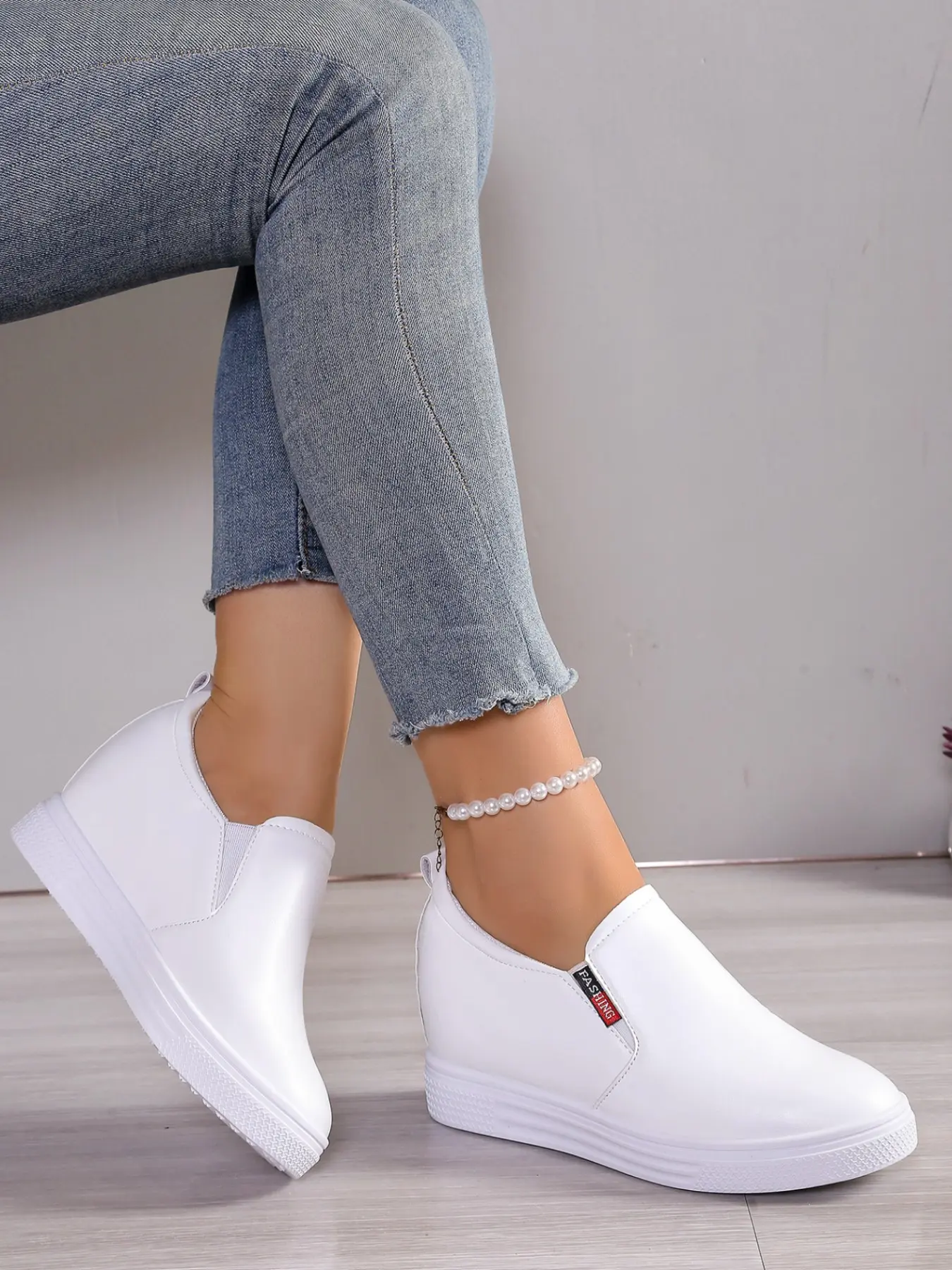 Women's Casual Slip-On Sneakers, Breathable Soft Sole Anti-Slip Shoes, All-Season Sporty Footwear, PU Leather, Rubber Sole
