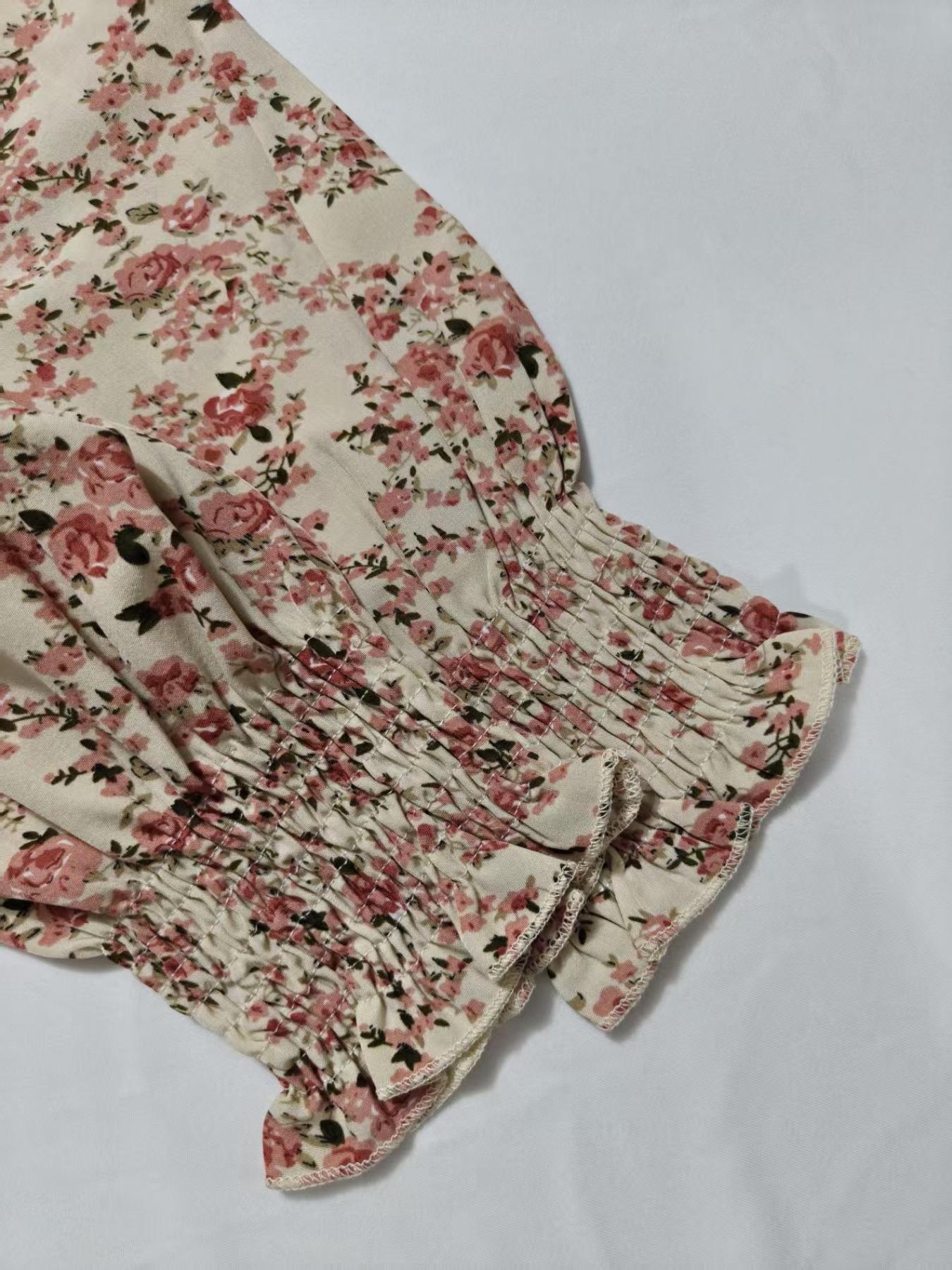 Women's Loose Vacation Floral Printed Puff Sleeve Round Neck Summer Shirt, Three Quarter Sleeve Top for Comfortable Style, Boho Cottagecore Blouse