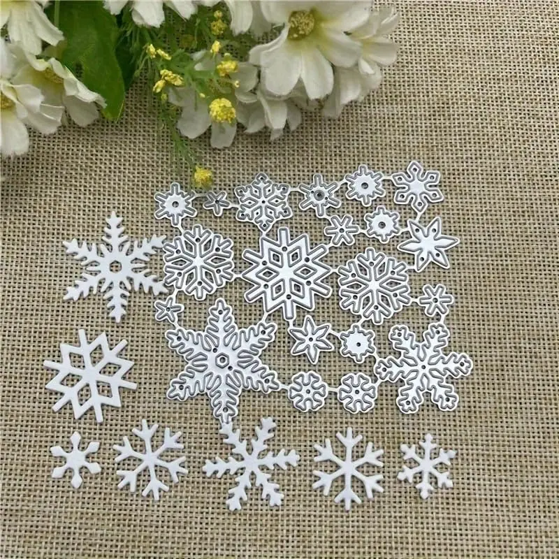Festivals Metal   for Scrapbooking - Durable, Cut Stencils for DIY Scrapbook Photo Album Decorative Paper Card, Card Making Supplies, Embossing (Christmas Snowflake 3.5 x 3 in)
