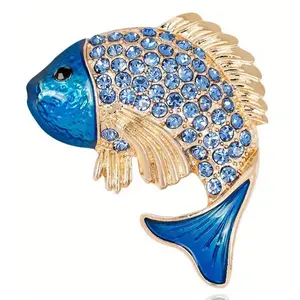 New Fashion Rhinestone Carp Brooch Creative Female Brooch Joker Coat Clothing Accessories