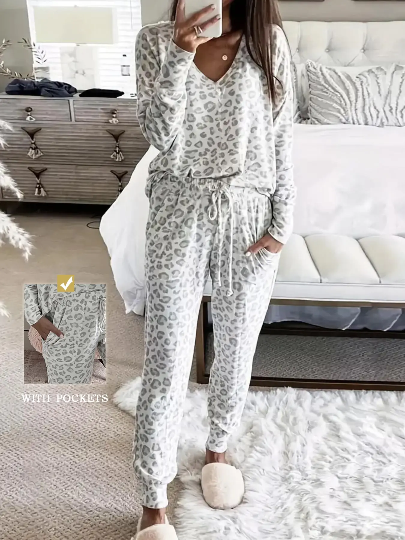 Leopard Print Casual Pajama Set, Long Sleeve V Neck Top and Drawstring Waist Pants with Pockets, Women's Home Wear and Sleepwear, All Seasons Loungewear