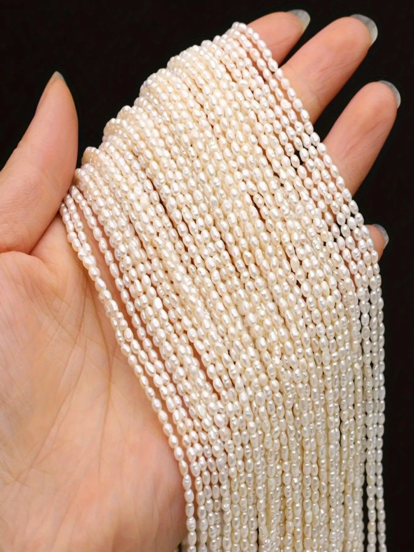 Natural freshwater pearls, 0.08 - 0.1 inches in diameter, in round shape. DIY jewelry making kit, suitable for necklaces, bracelets, earrings - handicraft materials. Includes 14.17 inches of pearl string for jewelry making and glass beads.
