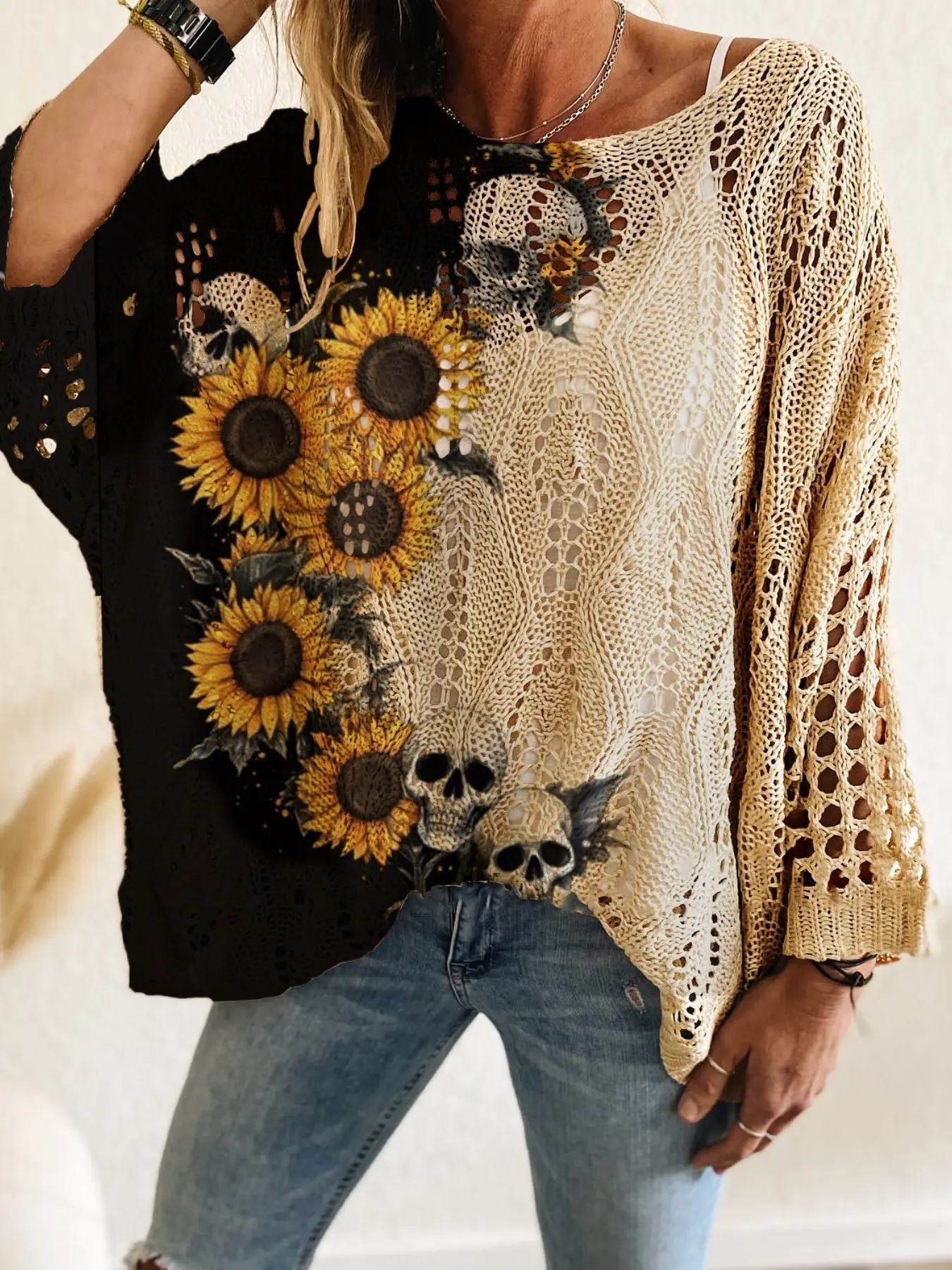 Halloween Skull Print Bat Cutout Sweater, Loose Fit Bat Sleeve Casual Top, Elegant Plain Surface Design, Lightweight <88.2 G/m²