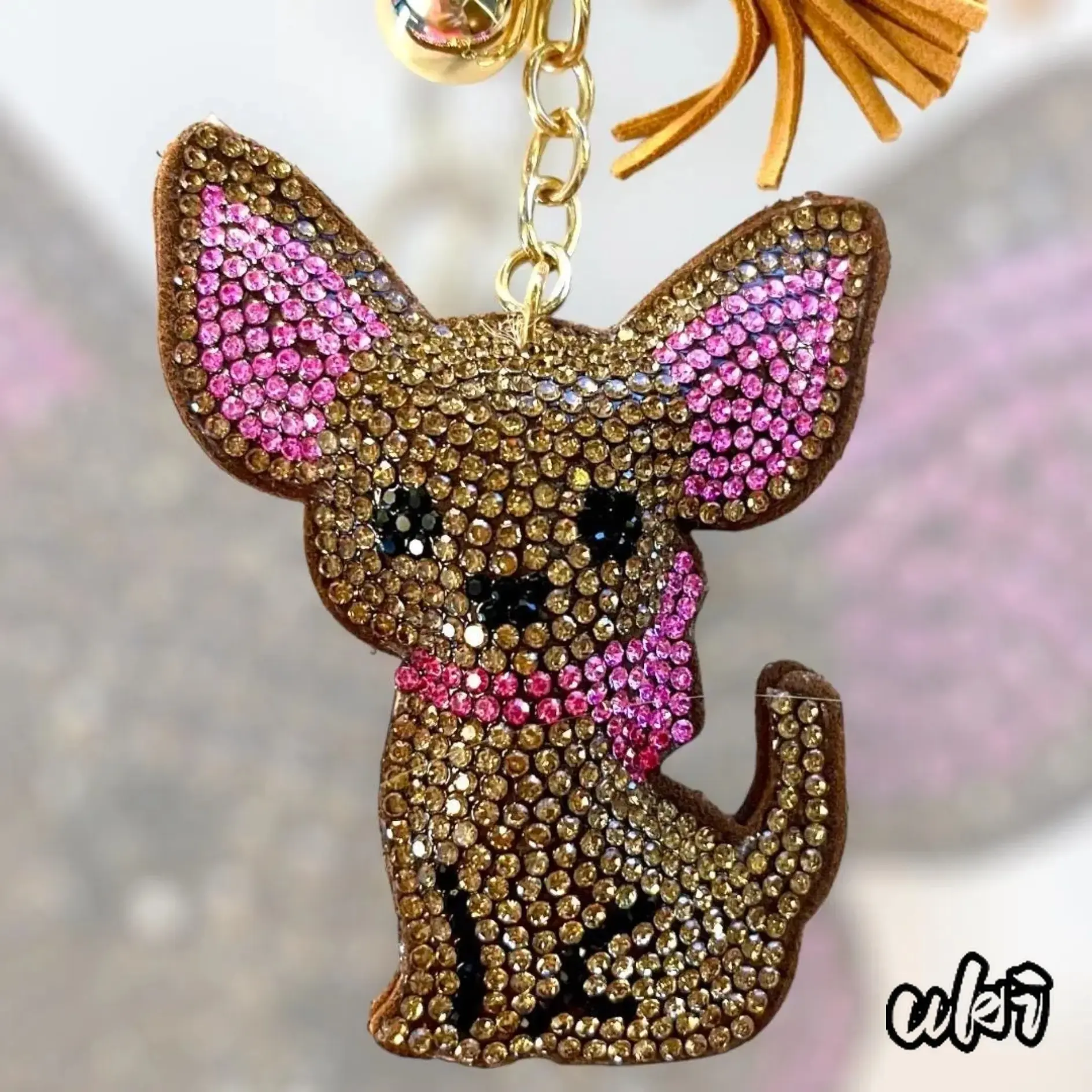 Rhinestone-Embedded Lifelike Chihuahua Cartoon Keychain Charm - Bling Bling Cute Keychain Accessory, Glossy Sparkling Bag Accessory for Daily Key Storage, Car (Tan, Silver, Gray, Blue, Black), Bling Bling Keychains