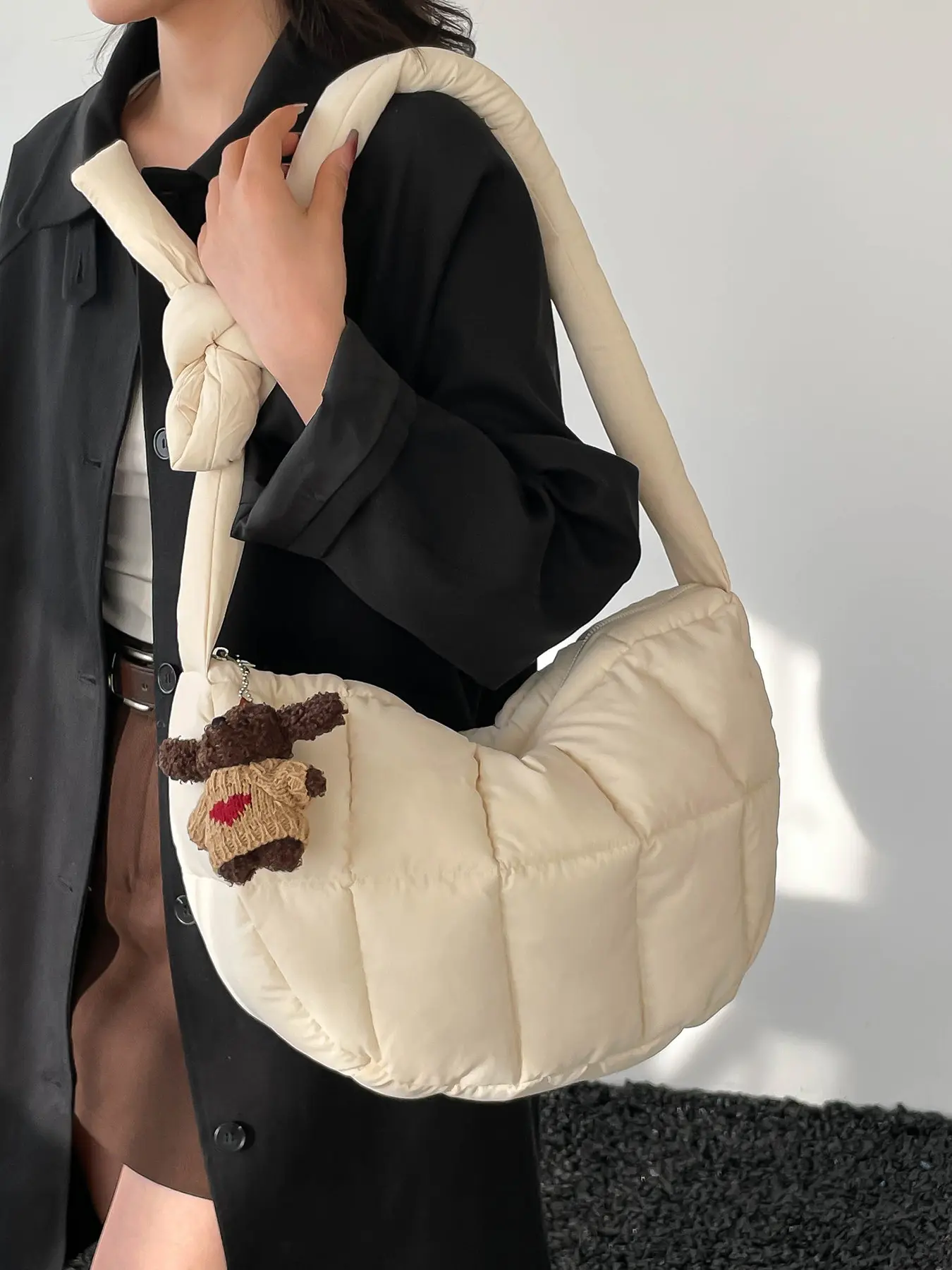 1Pc Cream‑White Quilted Puffer Hobo Shoulder Bag Soft Padded Fabric Zipper Closure Underarm Bag, Knotted Strap with Cute Doll Pendant Decor, Roomy Casual Daily Bag For Commuting and Shopping