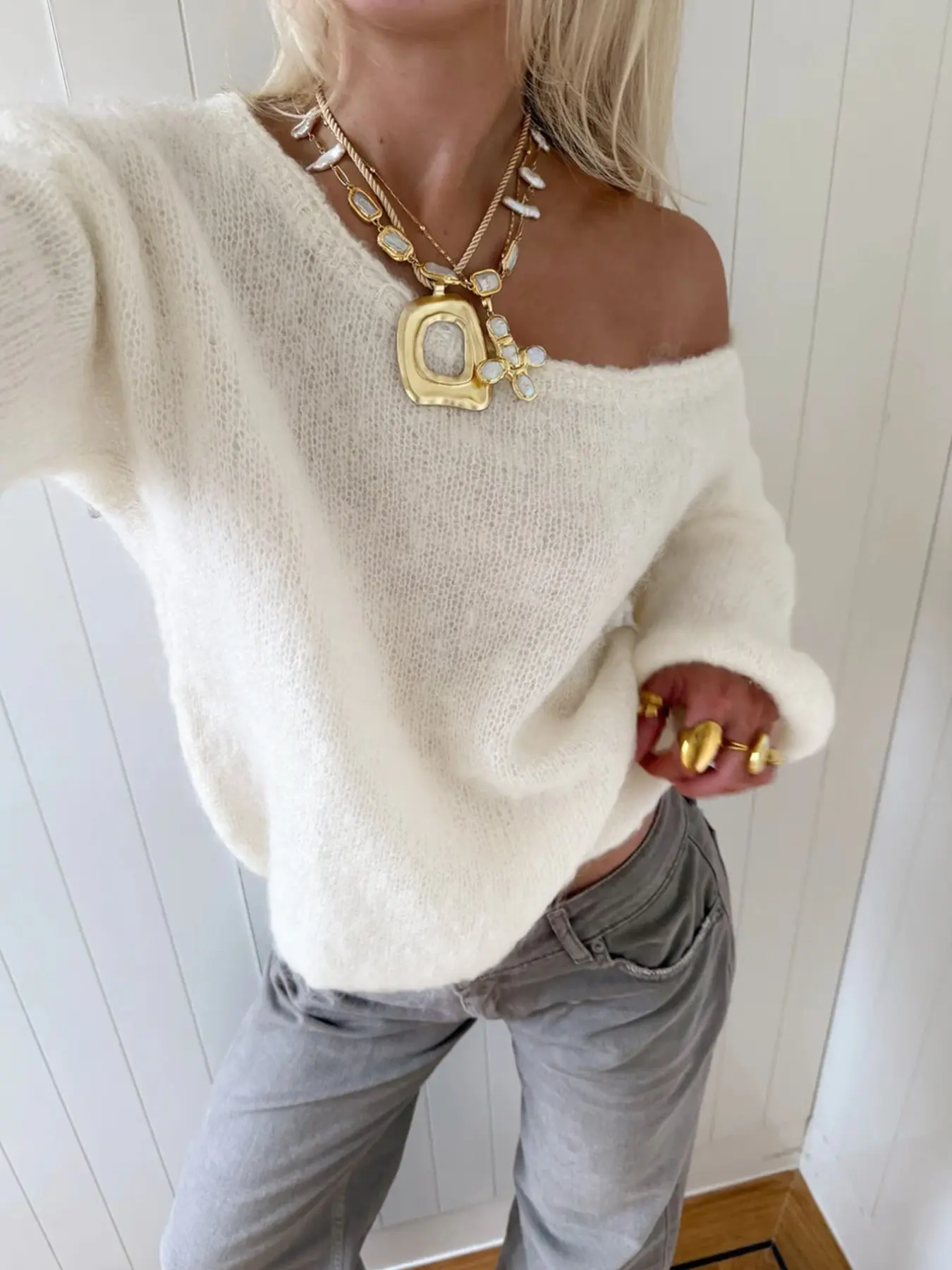 Women's Boat Neck Autumn Knit Sweater, Solid Color Long Sleeve Loose Pullover Top, Casual Basic Lightweight Knitwear Womenswear for Daily Wear, Fashion Ladies Sweaters