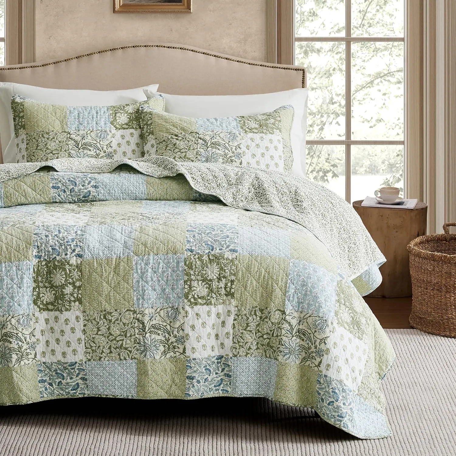100% Cotton Reversible Patchwork Quilt Twin Size, Lightweight Farmhouse Vintage Shabby Chic Bedding Set with 1 Pillow Sham, Green Floral Printed Pattern Bedspread Coverlet for All Seasons