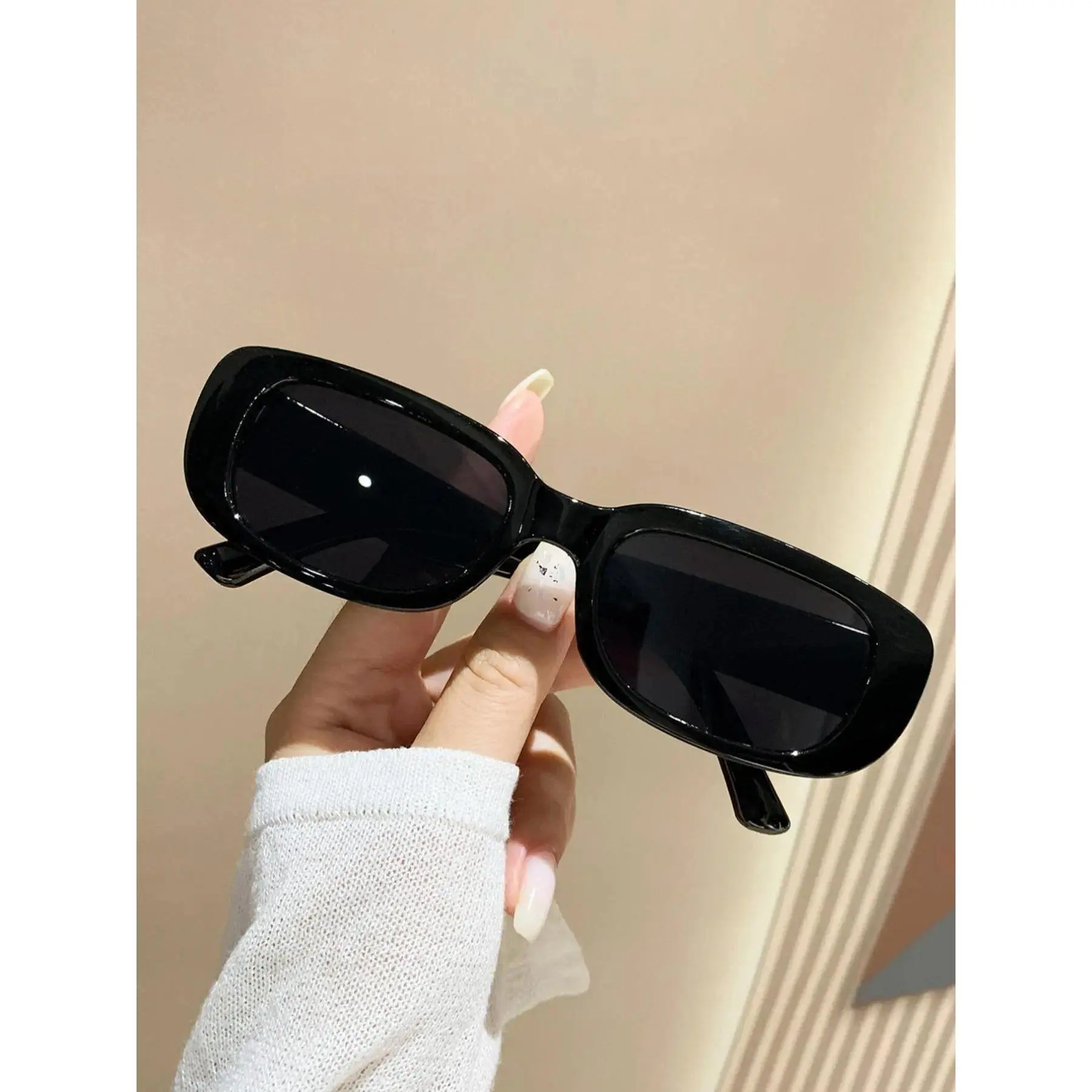Plastic Square Frame Sunglasses, Modern Shape Unisex UV-Protected Shades, Stylish Outdoor Wear Eyewear for Beach & Daily Use, Fashionable Sunglasses