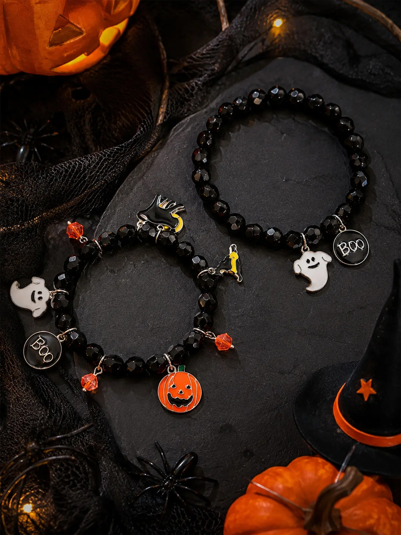 Halloween Charm Bracelet for Women Girls, Black Beaded Bracelet with Pumpkin Ghost Bat & Boo Charms, Cute Spooky Jewelry, Halloween Party Gift
