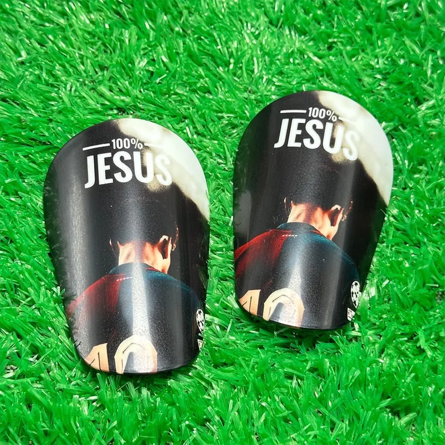 Mini Soccer Shin Guards, Minimalist Matte Style, Rounded Edges, Comfortable for Midfielders and Forwards, Flexible Direction Change, Soccer Equipment, Soccer Gear