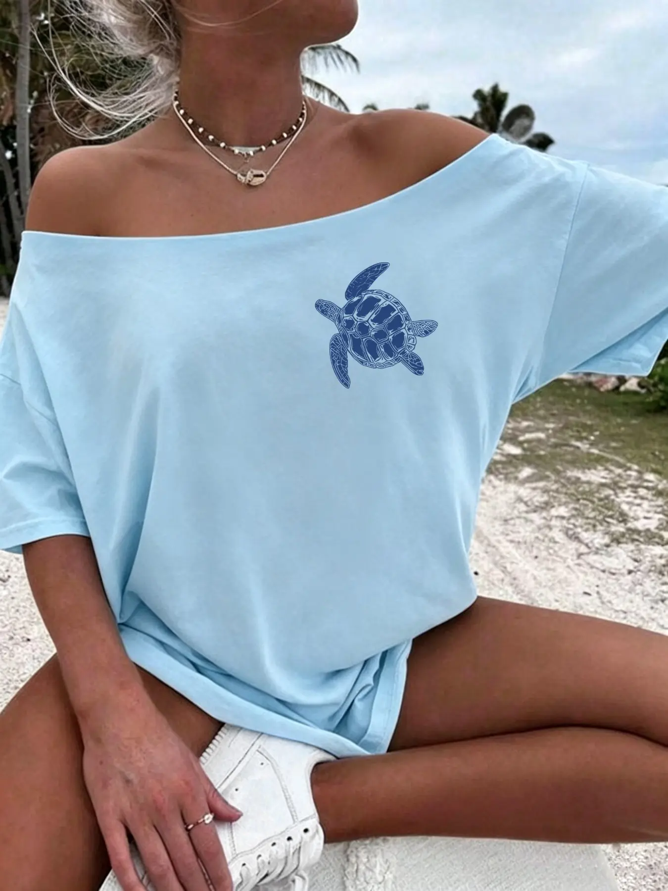 Women's Oceanic Turtle Print Off-Shoulder Loose Summer T-Shirt, Casual Short Sleeve Bohemian Beach Top, Boho Casual Wear