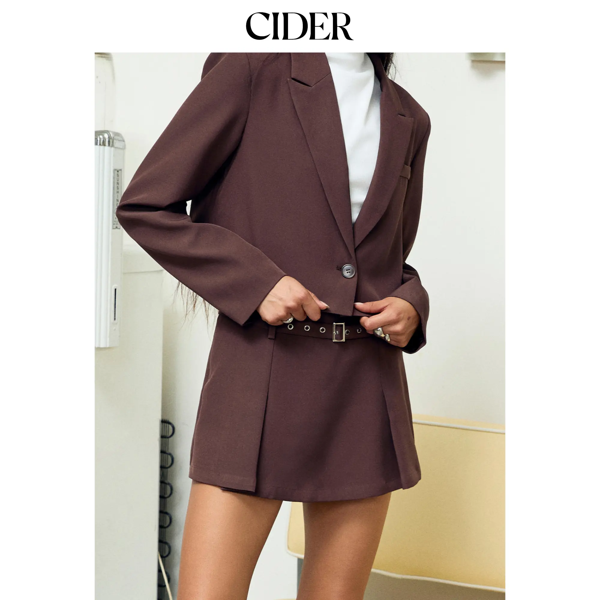 Cider [size 2-10] Low Rise Solid Pleated Mini Skirt With Belt
