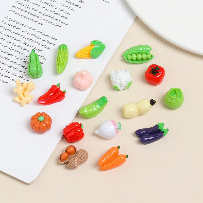 10pcs Glossy Realistic Vegetable Series Blind Bag Miniature Food Toys, Resin Radish Cabbage Chili Lettuce, Creative DIY Toy Accessories