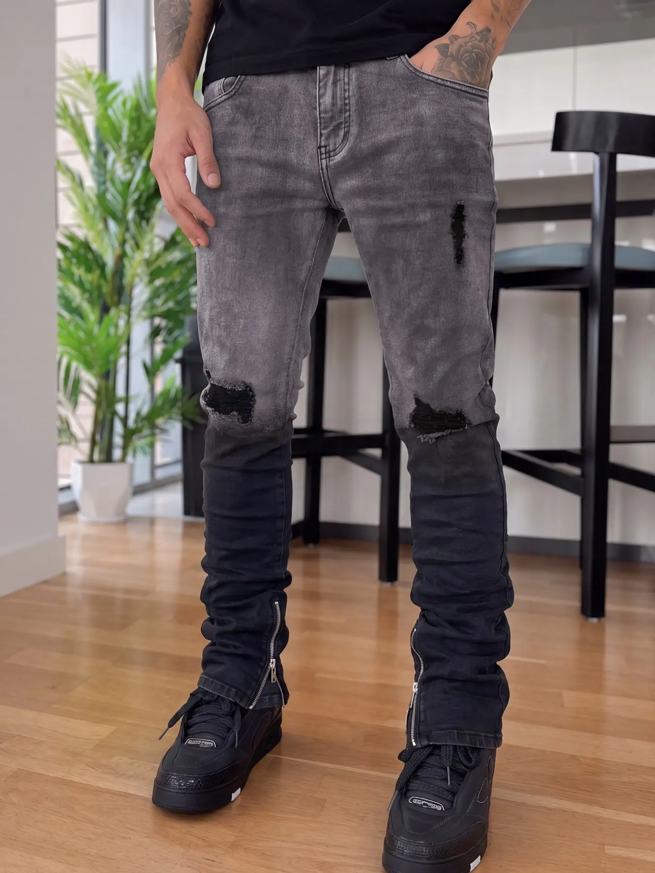 Four-season men's washed gradient distressed stretch slim ripped jeans, side zippers at the hem, adjustable straight slightly flared style, Y2K streetwear gothic style denim trousers