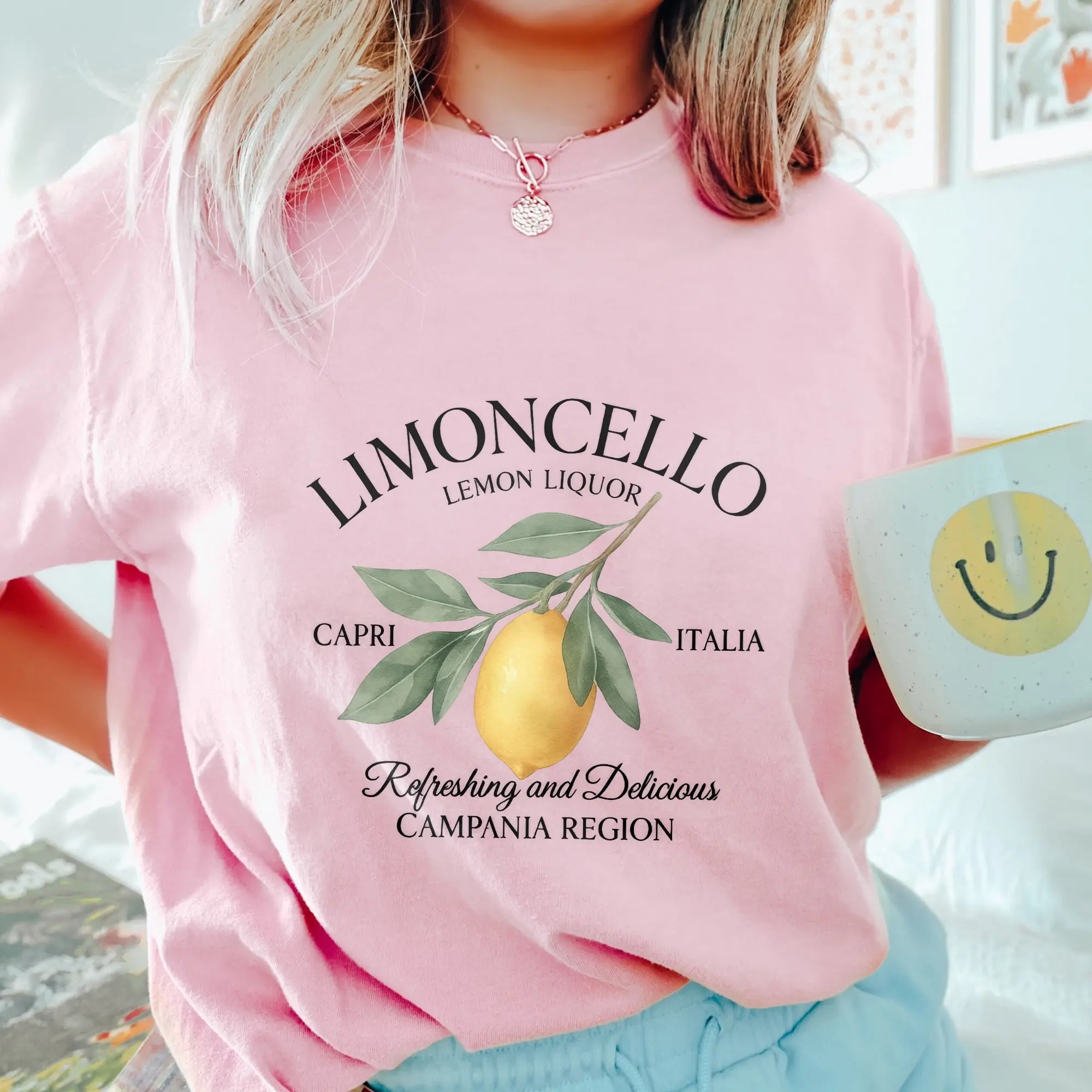 Women's Casual Shortsleeve Sports Top - Aesthetic Limoncello Lemon Liquor Chic Tee, Capri Italia Campania Citrus Design, Letters Print for Foodies, Blazer-Cocktail Pairing Ready, Style