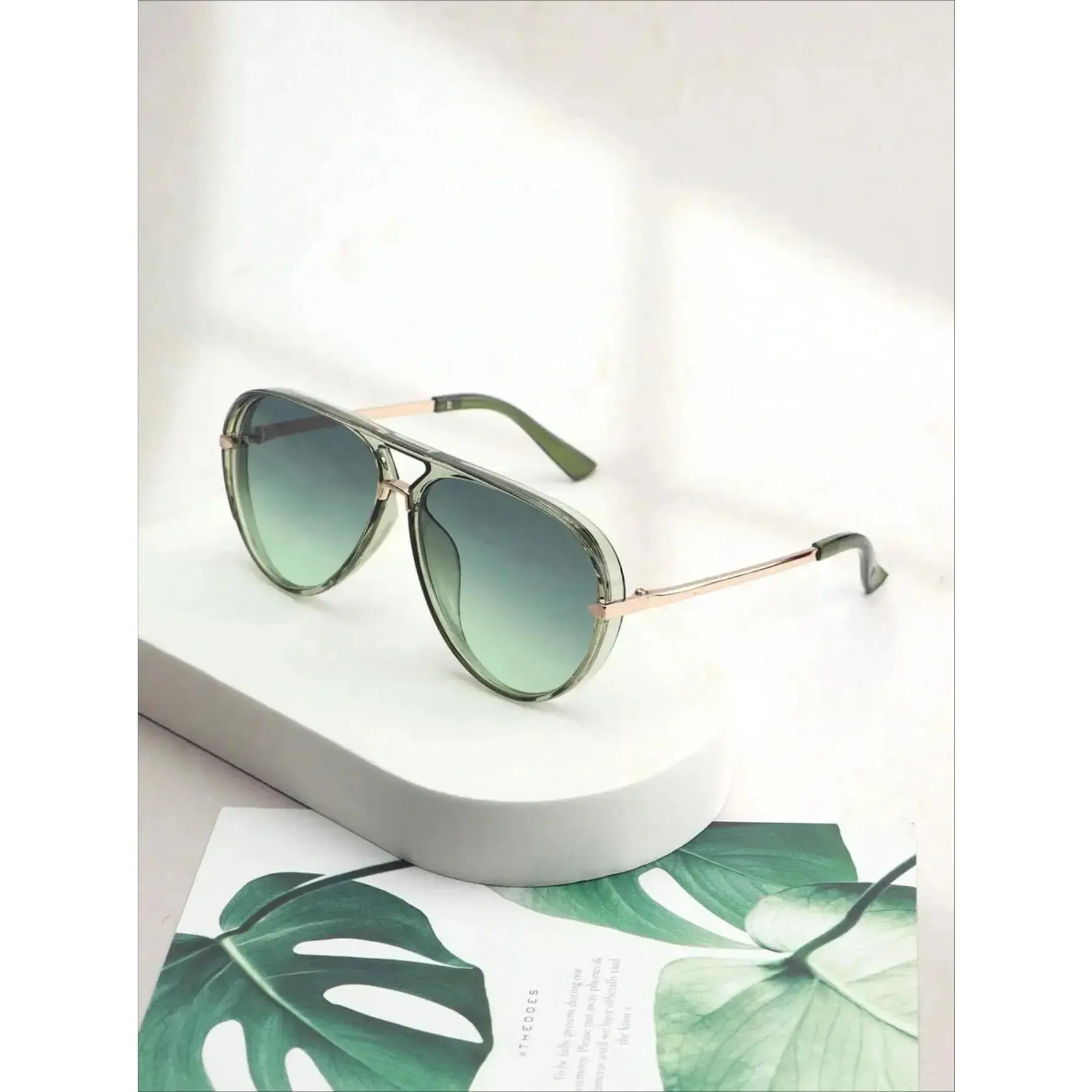 Women's Ombre Tinted Aviator Sunglasses - Trendy Casual High-Quality Color-Tinted Sports Eyewear, Fashion Frames for Outdoor Summer Sun Protection, Womens Sunglasses, Gradient Aviator Sunglasses, Tinted Lens Sunglasses,camping essentials