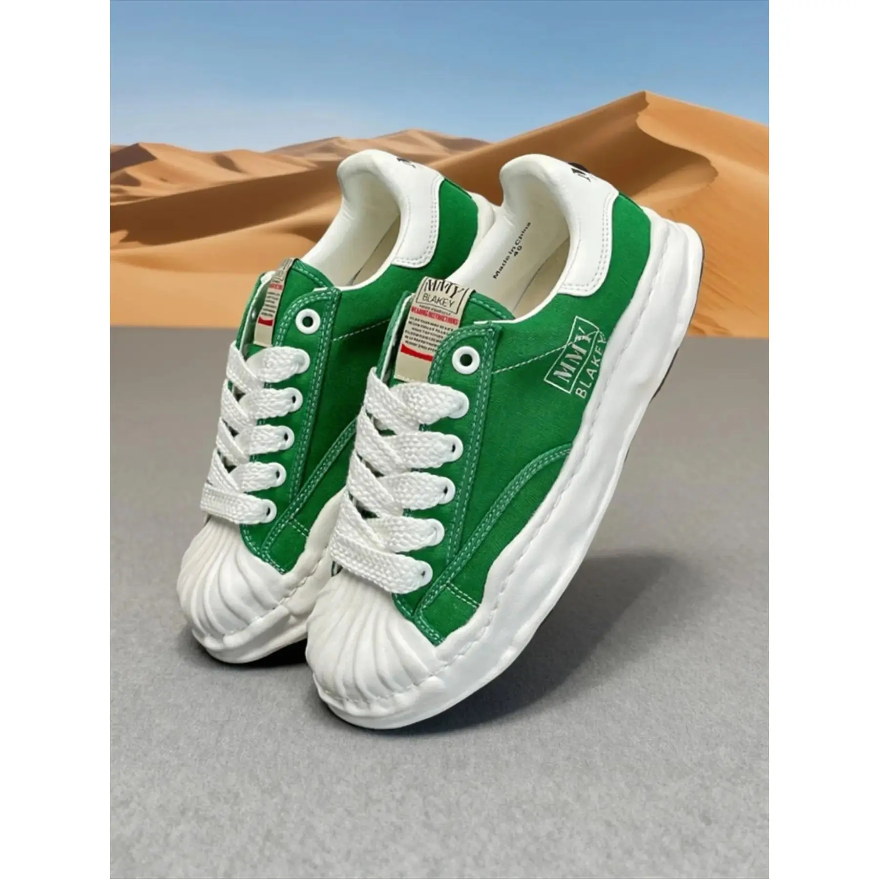 Canvas Sneakers, Unisex Low-Top Urban Skate Style, Comfortable Medium Width Design for All-Season Casual Wear, Textile Upper, Unisex Wear