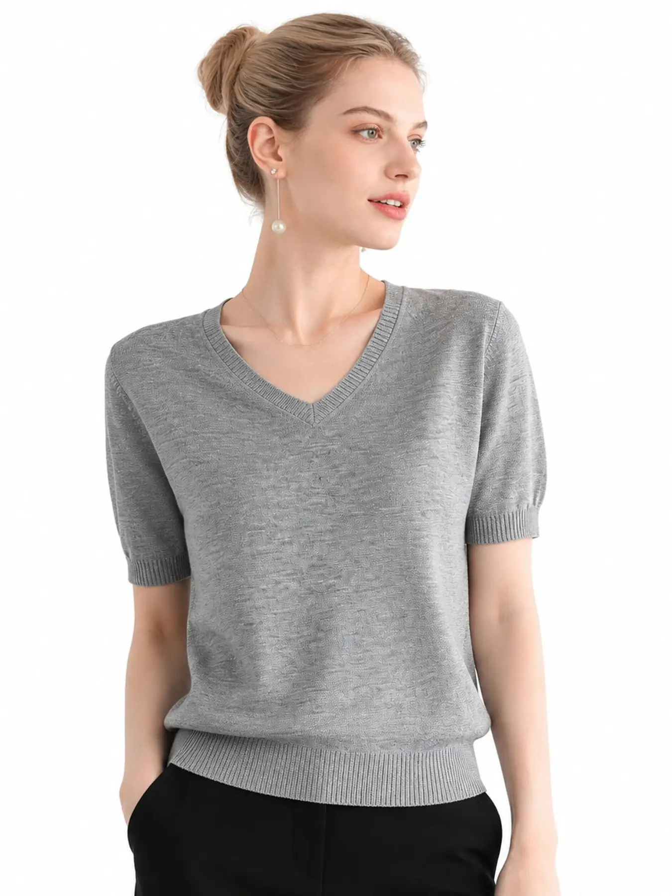 Women's Simple Elegant Loose Knitted Sweater Knitwear V-Neck Short Sleeve Pullover, Casual Fashion Daily Wear, Summer Trendy Ladies Top Womenswear