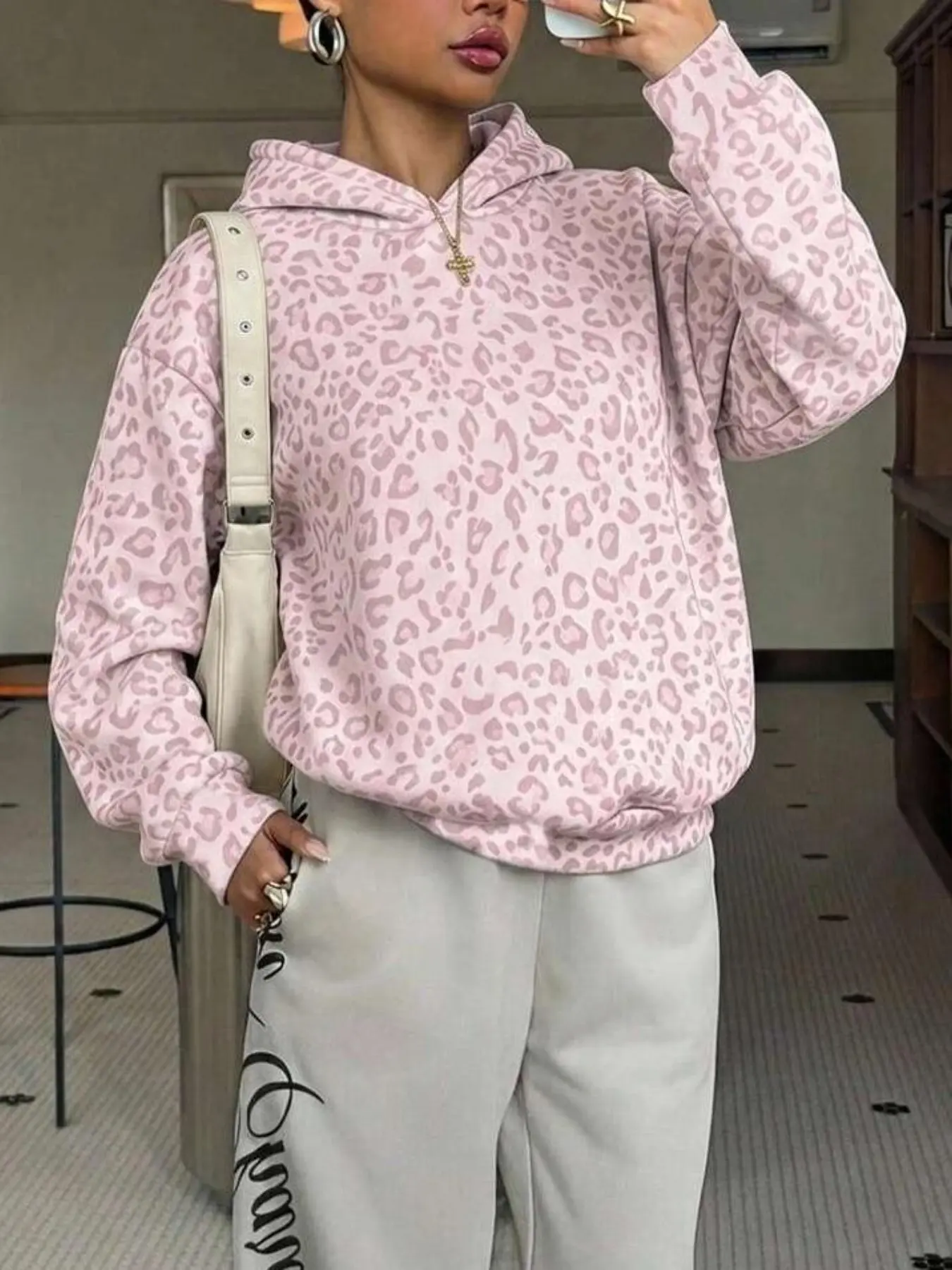 Women's Leopard Print Hoodie, Loose Fitting Hoodie, Loose Fit Long Sleeve Casual Pullover, Streetwear Sporty Top, Comfortable Drawstring Design, Fall Fashion