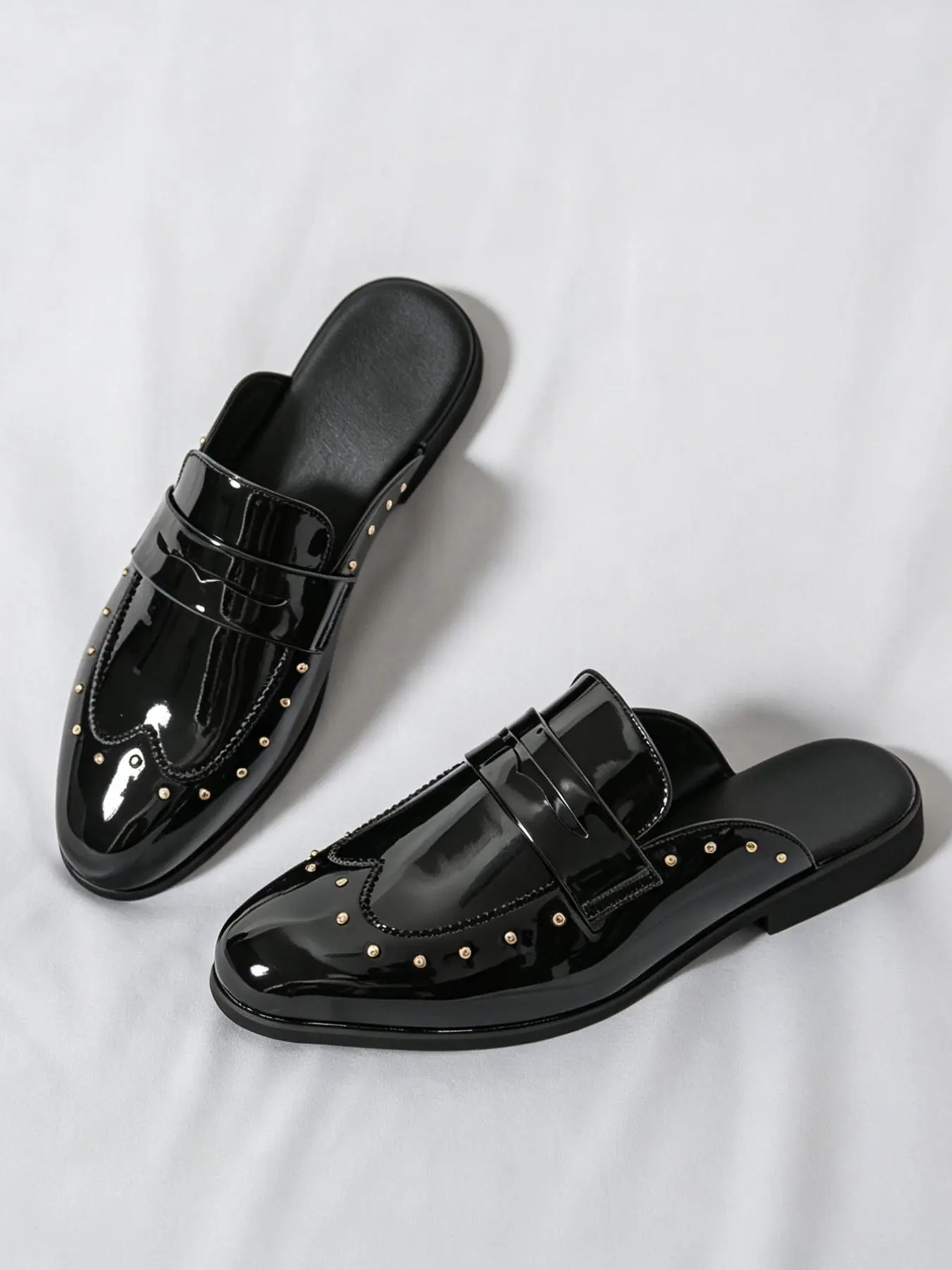 Men's Vintage British Business Slip-On Mules, Leather Half Sandals with Metal Rivets, Low Heel Flat Shoes, Sizes 38-46, Half Slipper Mules