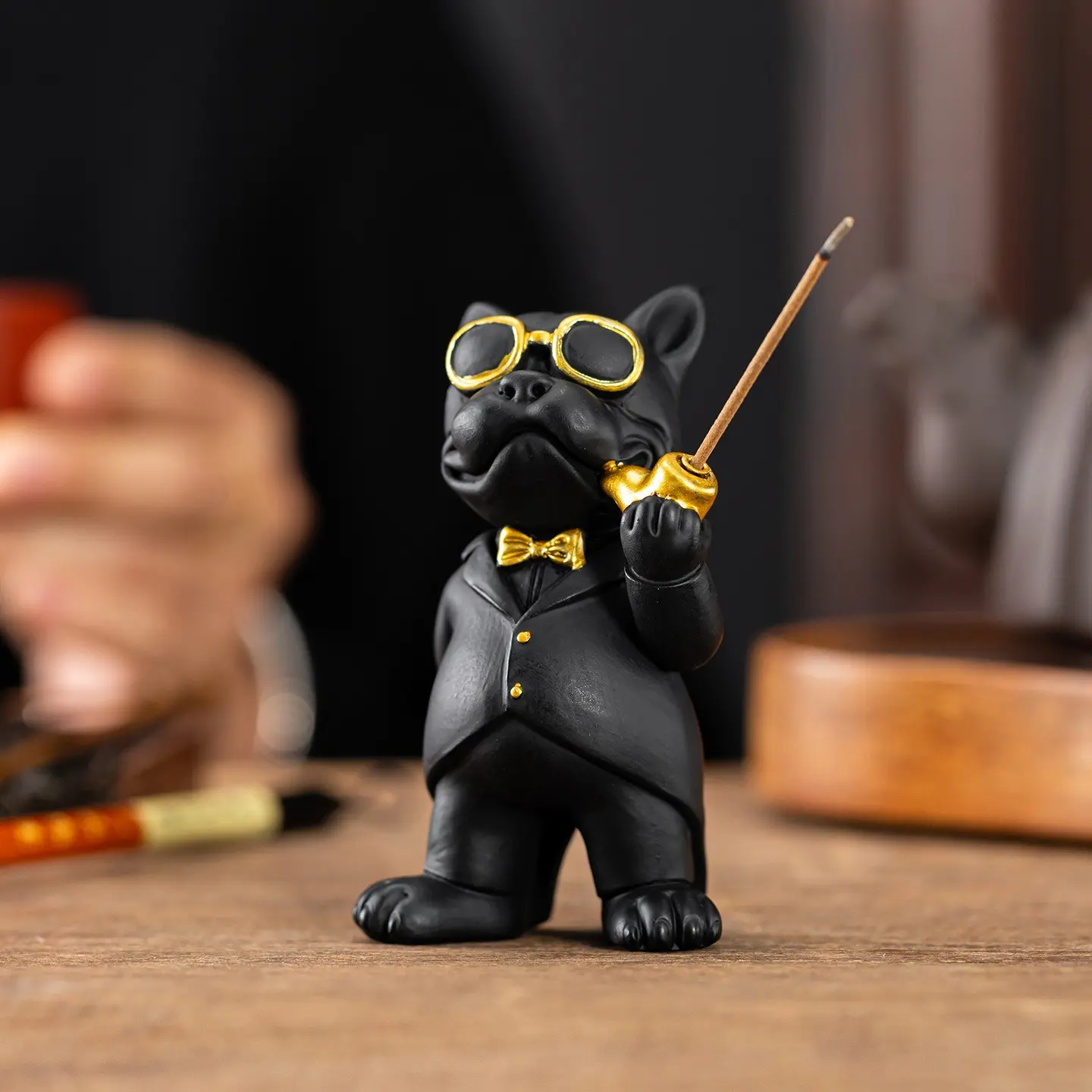 Trendy Bulldog Incense Holder, Suit and Sunglasses Design, Creative Home Desktop Decor, Aromatic Diffuser Stand, Unique Furniture Accessory, Fragrance