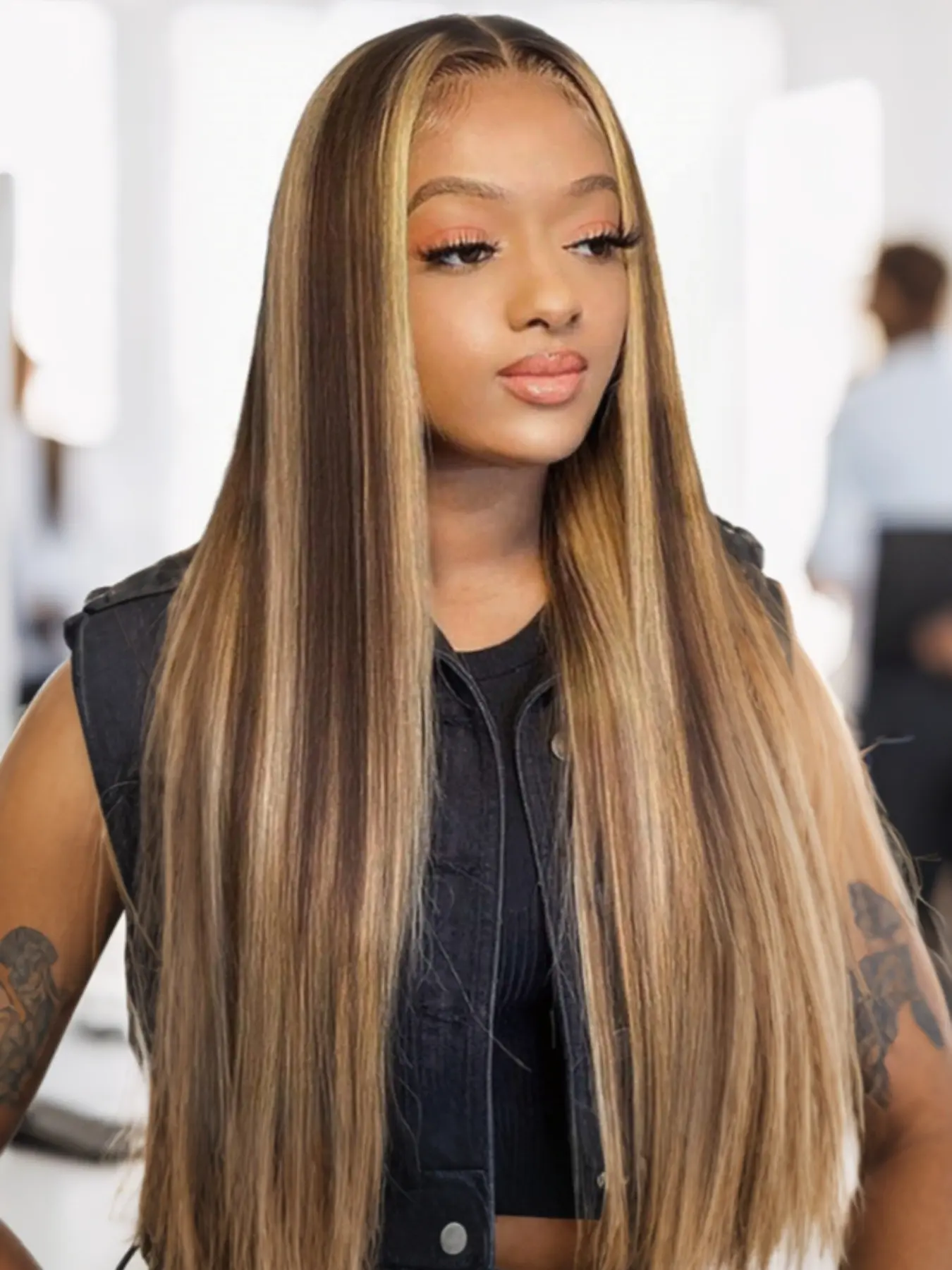 Brazilian Remy Human Hair Clip in Extensions 7Pcs Set, Double Weft with 18 Clips, Balayage Chocolate Brown & Honey Blonde Highlight, Natural Soft Real Salon Hair Extensions 18 Inch for Formal Events