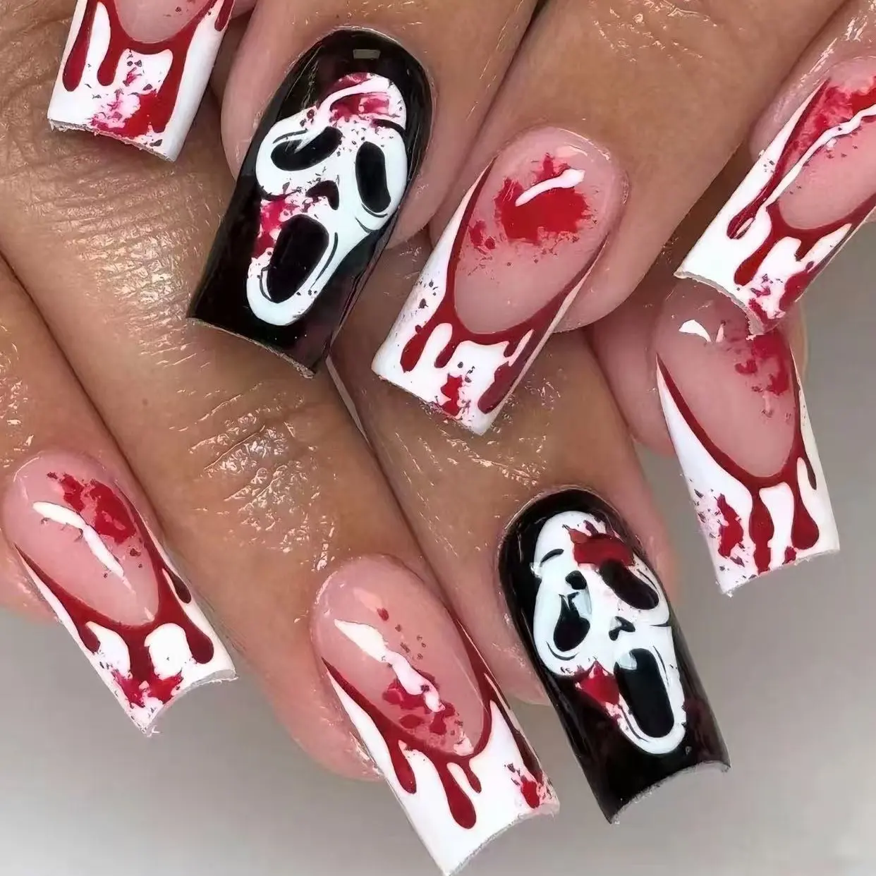 24pcs Halloween Long Square Press-On Nails, Ghost Face Design& Blood Drip Desian, Nude Base, Faux Nail Set forHalloween Parties, Fake Nails