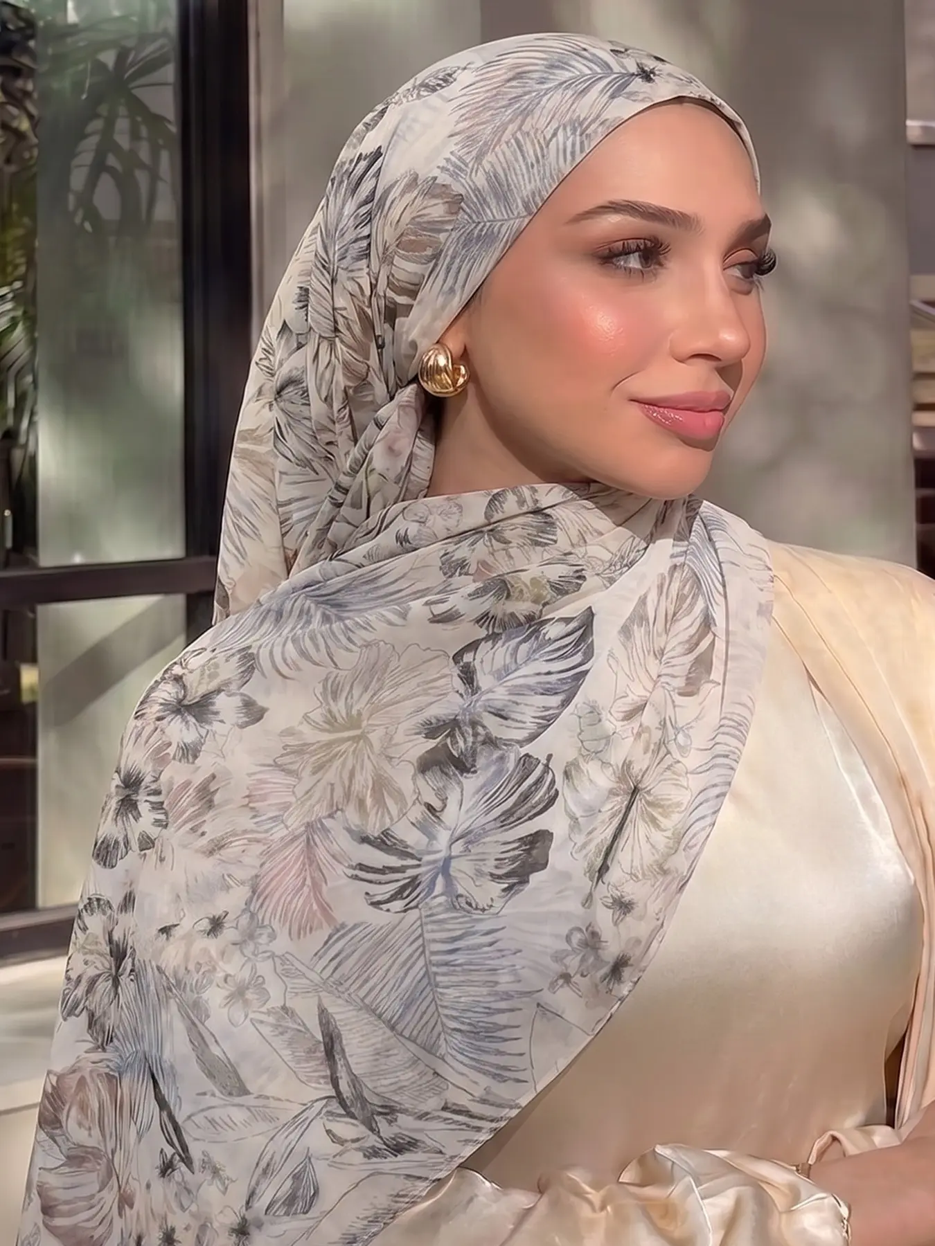 Boho Style Polyester Scarf, Women's Summer Beach Party Headscarf, Breathable Shawl for All Seasons, Versatile Daily Accessory
