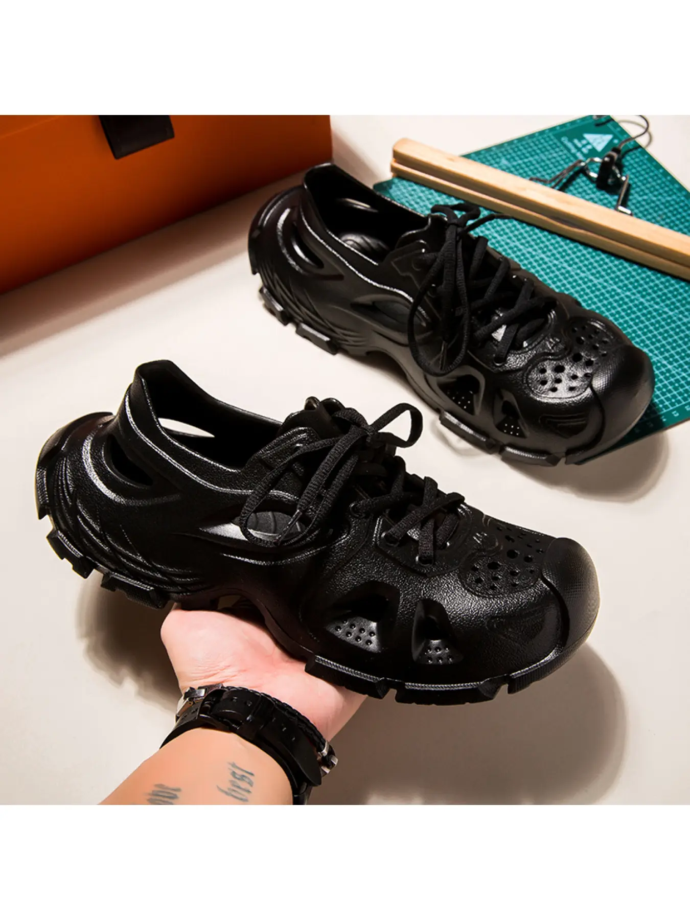 Unisex Hollow Cutout EVA Platform Sport Casual Clogs, Lightweight Shock Absorb Rugged Thick Sole, Breathable Waterproof Non Slip Slip On Sandals for Beach Pool Garden Daily Walking