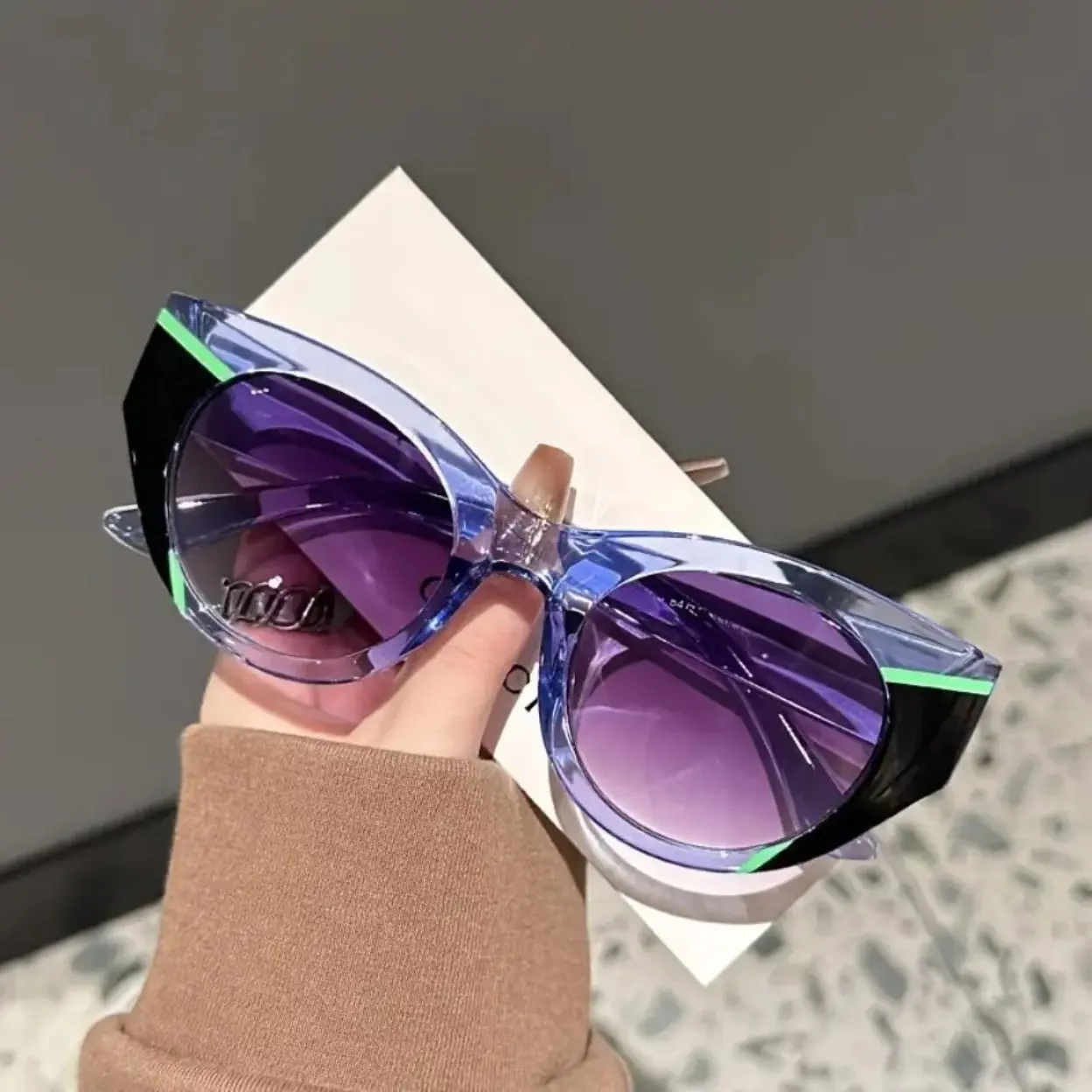2026 New Upgrade Vintage Floral Cat Eye Color-Tinted Sports Sunglasses, Transparent Candy Oversized Polycarbonate Frame, Trendy Streetwear Outdoor Eyewear for Women,summervibes
