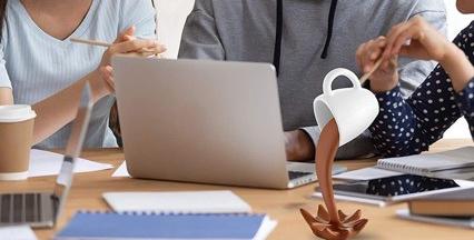 Floating Spilling Coffee Cup Sculpture, 3D Pouring Coffee Mug Resin Figurine, Kitchen Countertop Decor