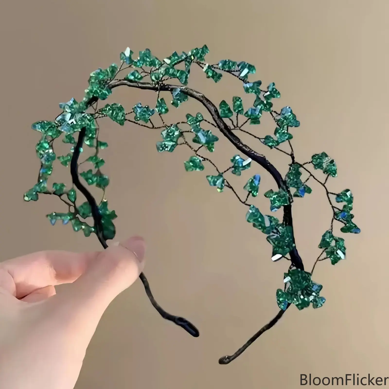 Wizard Of Oz Irregular Green Beaded Headband Fairy Coquette Aesthetic Luxury Unique Hair Accessory Elegant Viral Decor For Women Teen Girls Daily Dating Party Photo Outfit