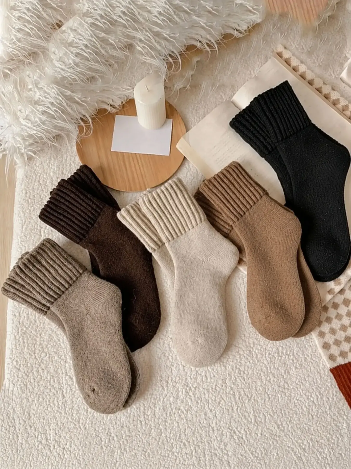 Women's Solid Mid-calf Socks, Casual Soft Comfy Warm Knit Socks for Fall & Winter, Women's Socks for Daily Wear