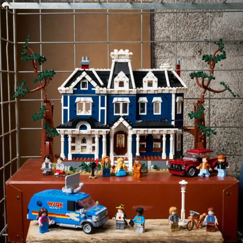 2026 Victorian Mystery Mansion Building Block Set, 2593 Piece TV Series Building Set, Blue Manor Model with Minifigures, Van & Vintage Car, Adult Hobbyists Toy Gift, Building Block Assembly, Boy Girl Birthday Present, Block Puzzle Toy