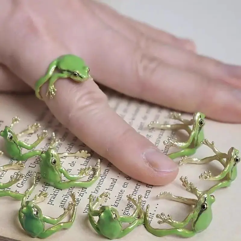 Women's Cute Green Frog Open Ring - Unique Whimsical Design, Adjustable Ring, Niche Statement Finger Jewelry for Female Wear (Sports & Outdoor Accessory)