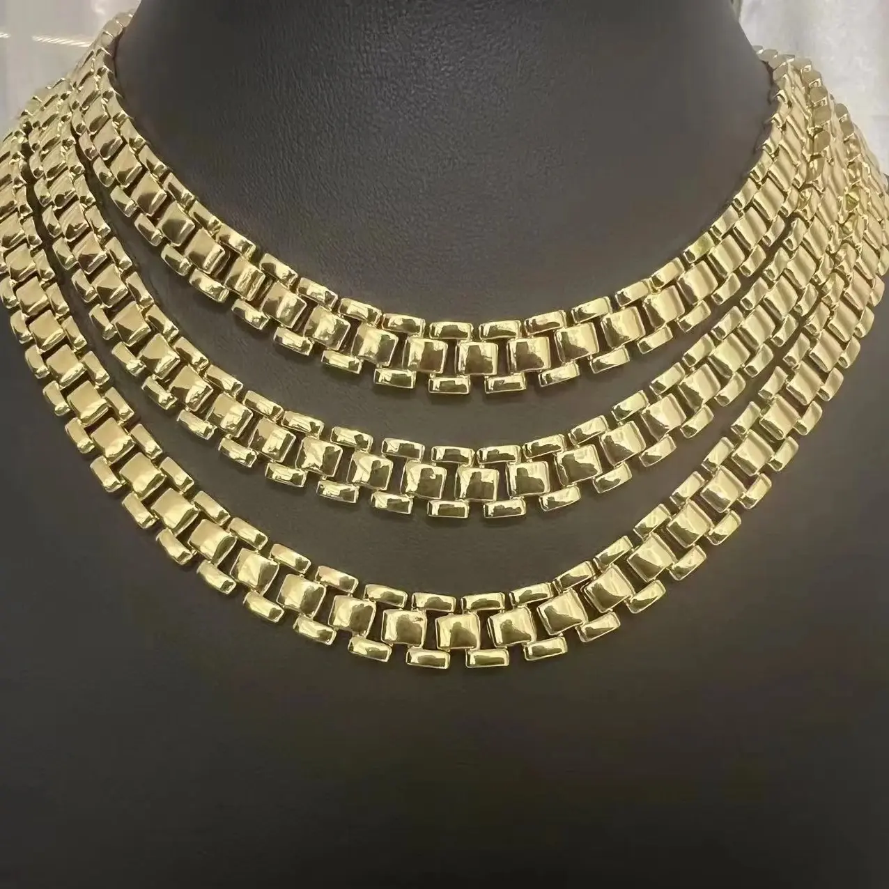 Unisex Customized Stainless Steel Gold-Plated Geometric Nugget Rollie Frame Necklace - Cuban Link Chain, Long-Lasting Trendy Fashion Accessory, Gift Ideas modern style Secure
