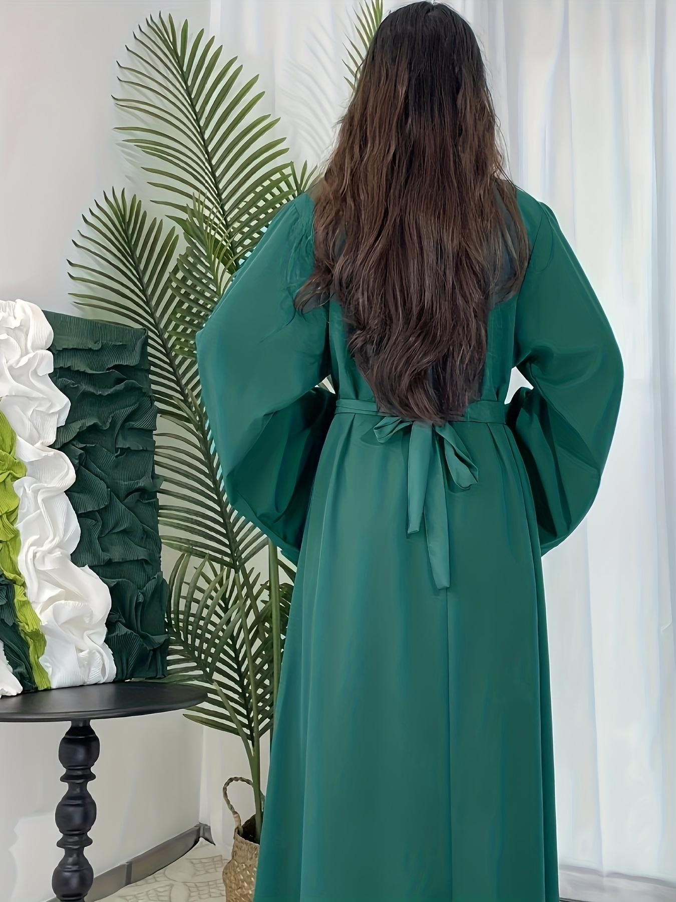 [Middle Eastern Loose Fit Dress] Elegant Green Arabic Women's Muslim Robe |   Middle Eastern Flared Sleeve Long Dress |   Loose Fit All-Season Versatile Home Festival Traditional Attire