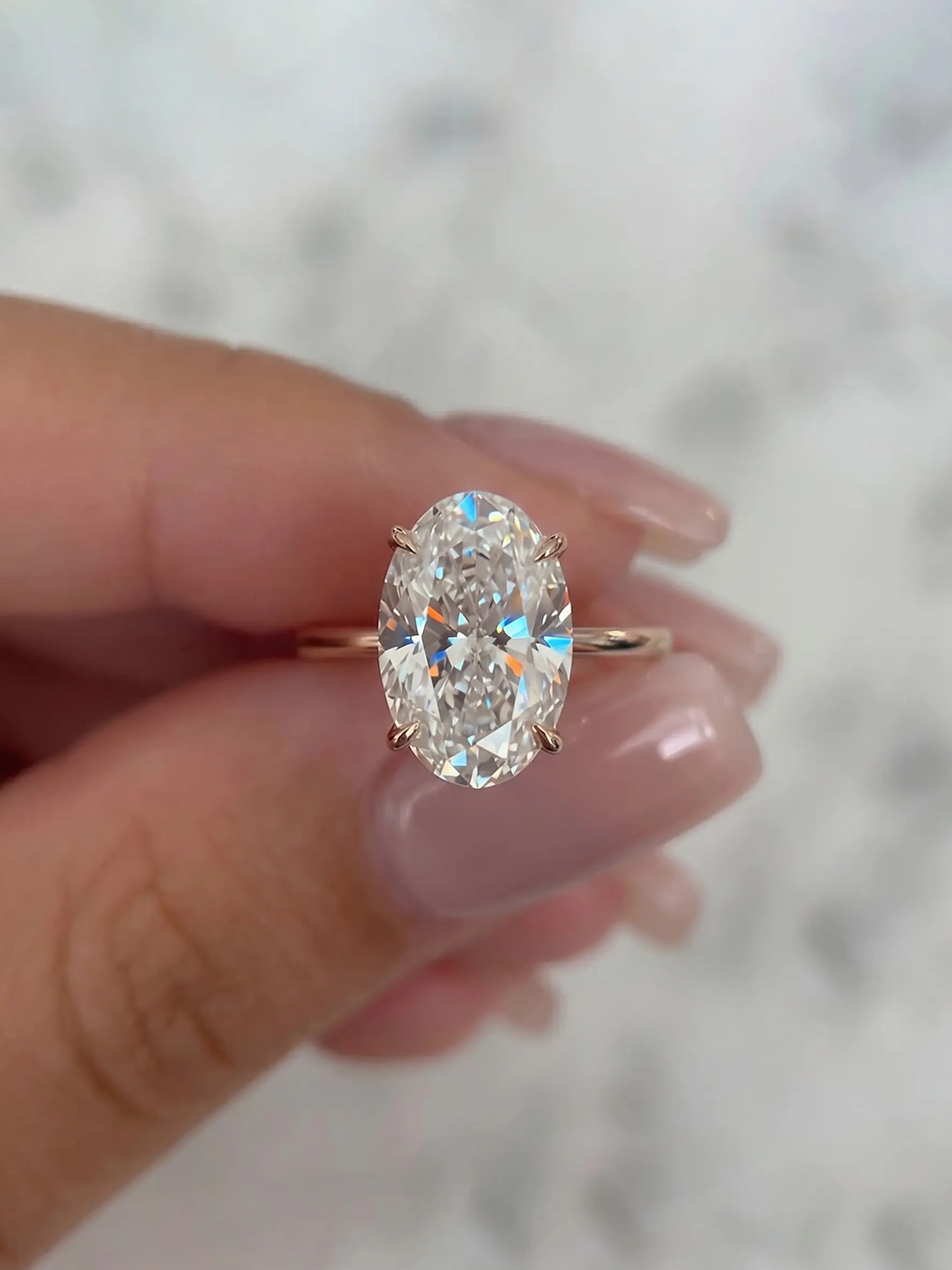 Elegant Oval Zircon Super Sparkly Ring for Women, Elegant Fashion Rings, Simulation Diamond Wedding Engagement Ring, Luxurious High-End Jewelry Gift