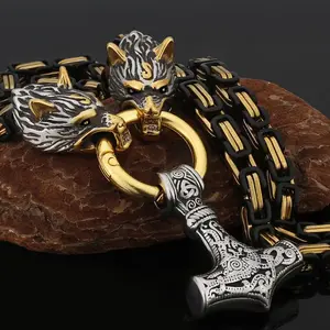 Exquisite vintage wolf head necklace, men's style | Stainless steel Nordic Viking hammer amulet necklace, a beautiful piece of jewelry that can easily enhance your overall look.