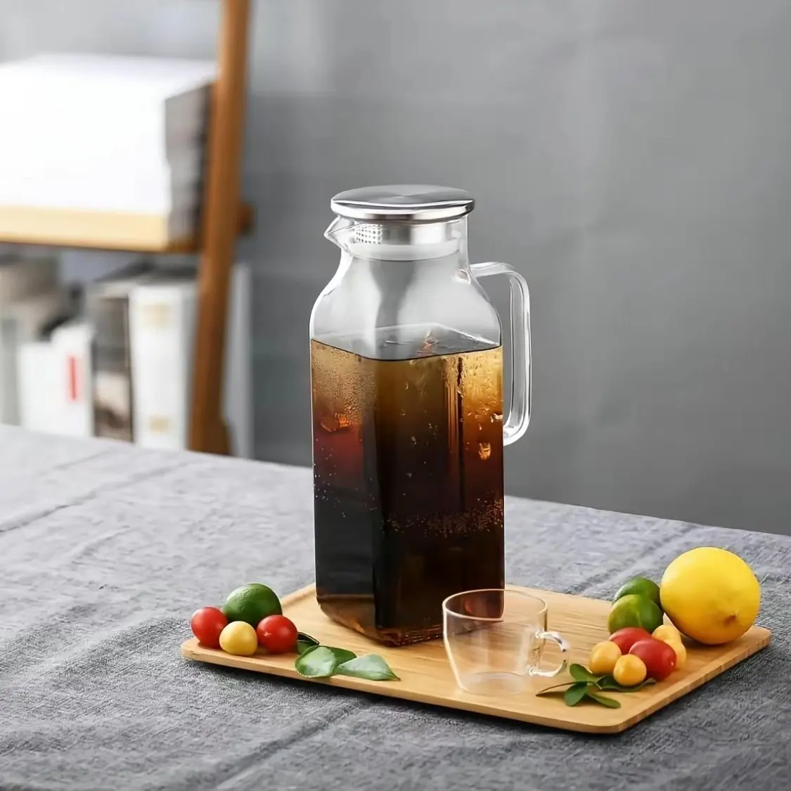 Hot Selling Style Square Borosilicate Glass Water Jug, Glass Water Pitcher, Simple High Aesthetic, Leak-Proof, Food-Grade BPA-Free, Ideal for Home Decor