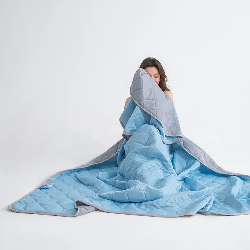 Cooling Blanket for Night Sweats, Reversible Lightweight Summer Throw, Q-max 0.43 Chill Tech, Soft & Breathable for Hot Sleepers, Dorm, Sofa & Camping Use, Cooling Throw Blankets