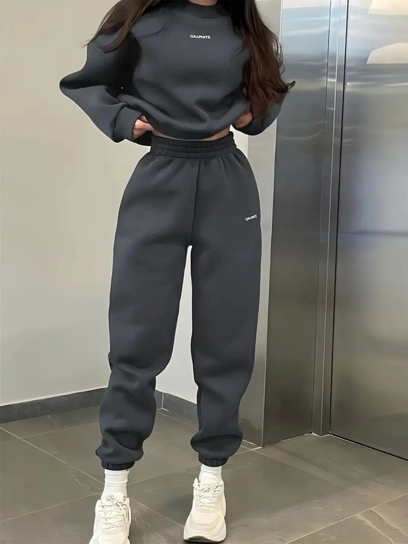 Women's Fashion Casual Sweatshirt Set, Long Sleeve Round Neck Sweatshirt + Pants, Fall Winter, Daily Wear, Outdoor Sports Clothing